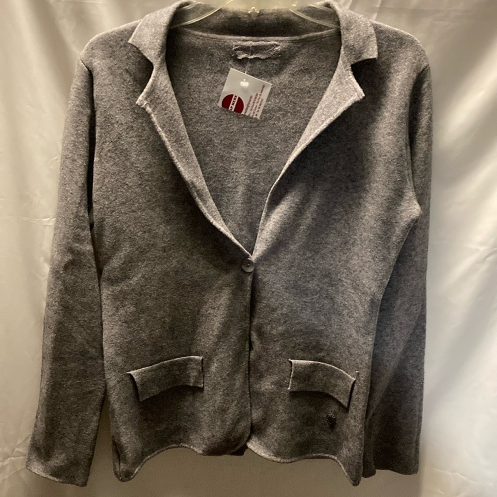 Grey women’s cardigan, no size but would say small. NWT. Made in P.R.C - Picture 1 of 4